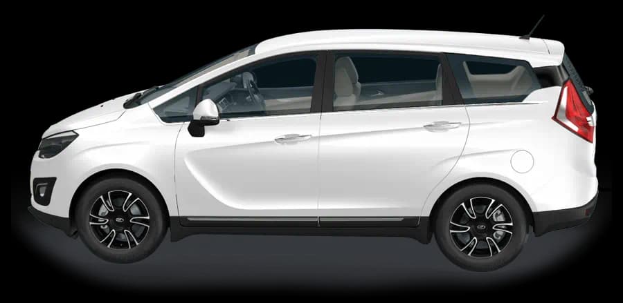 Mahindra Marazzo M6 Plus 8S Diesel MT